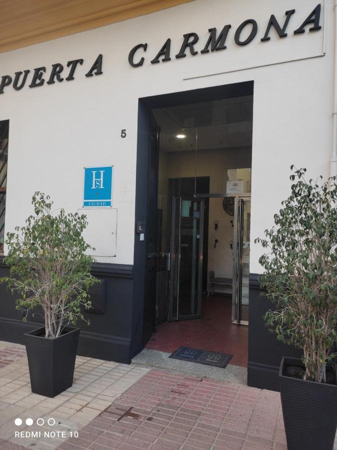 Hostal Puerta Carmona Севилья Экстерьер фото
