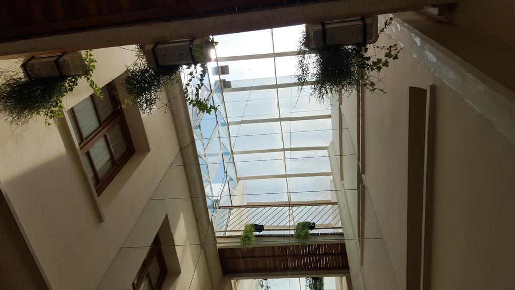 Hostal Puerta Carmona Севилья Экстерьер фото